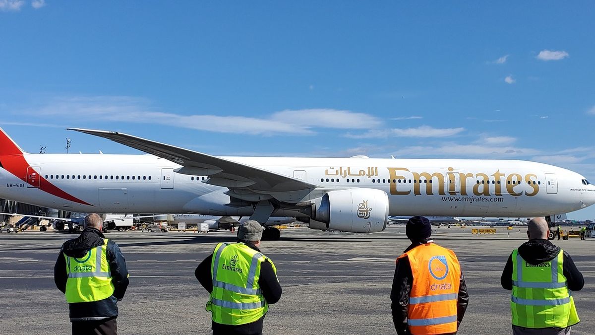 Emirates propustí třetinu lidí a dřív odstaví giganty A380
